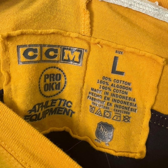 CCM Nashville Predators Navy and Yellow Shirt - Picture 3 of 5